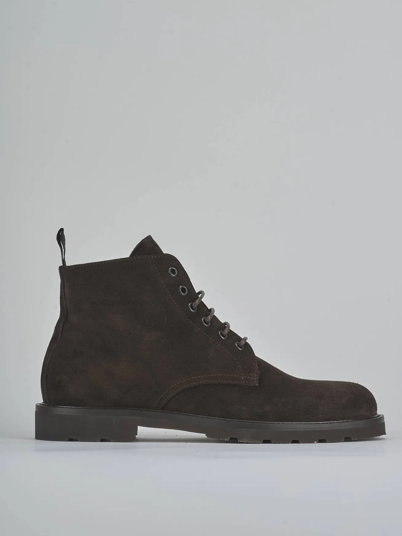 Anfibi camoscio testa