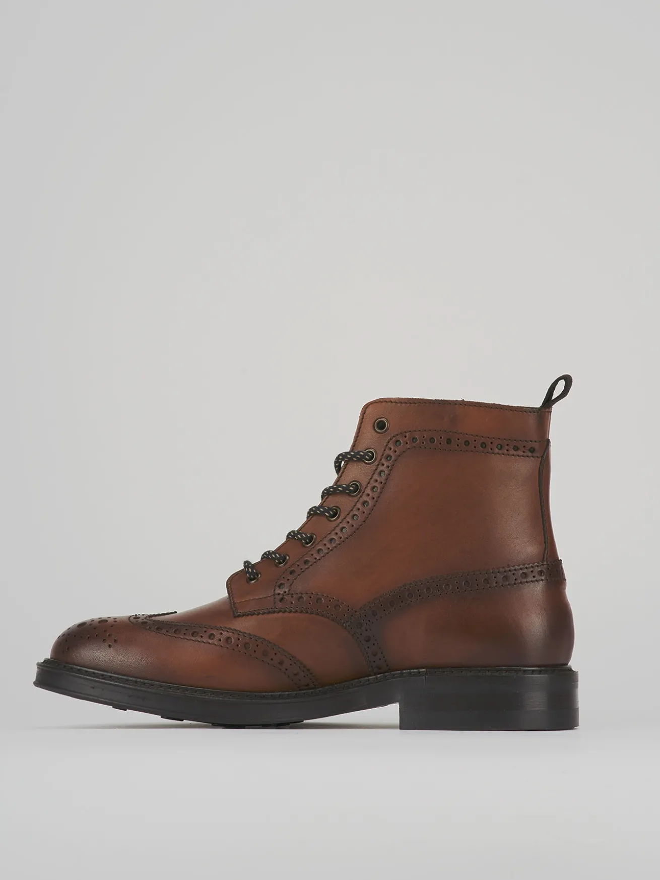 Anfibi pelle marrone