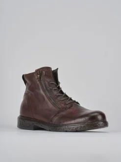 Anfibi pelle marrone