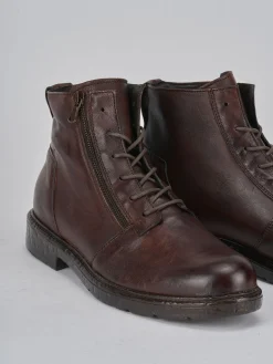 Anfibi pelle marrone