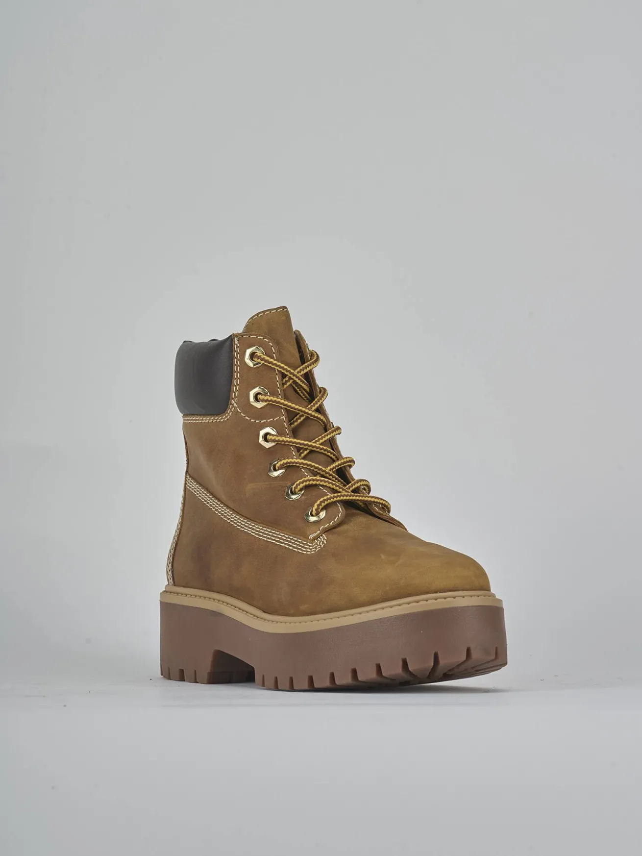 Anfibi tacco 3cm nabuk marrone