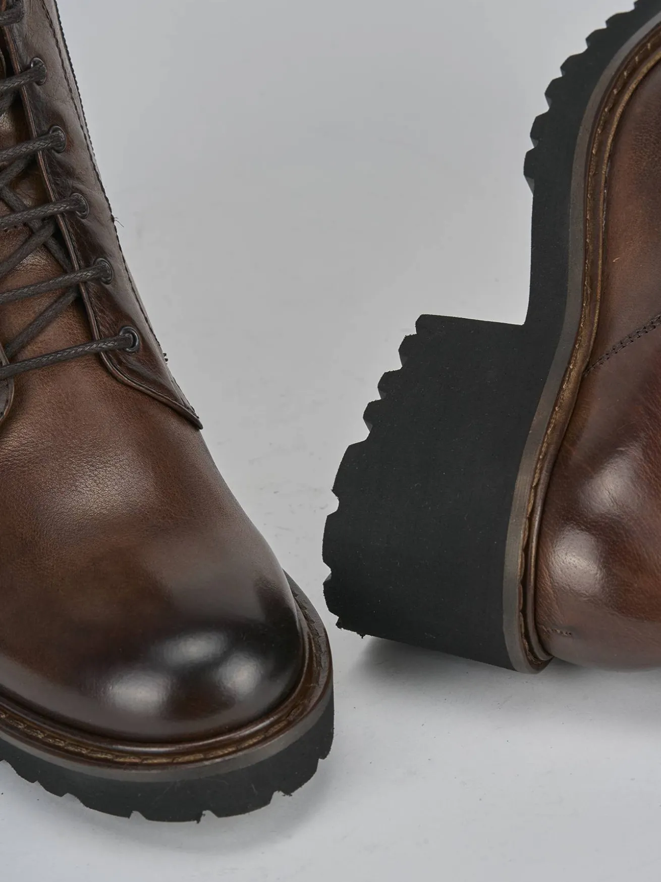 Anfibi tacco 5cm pelle marrone