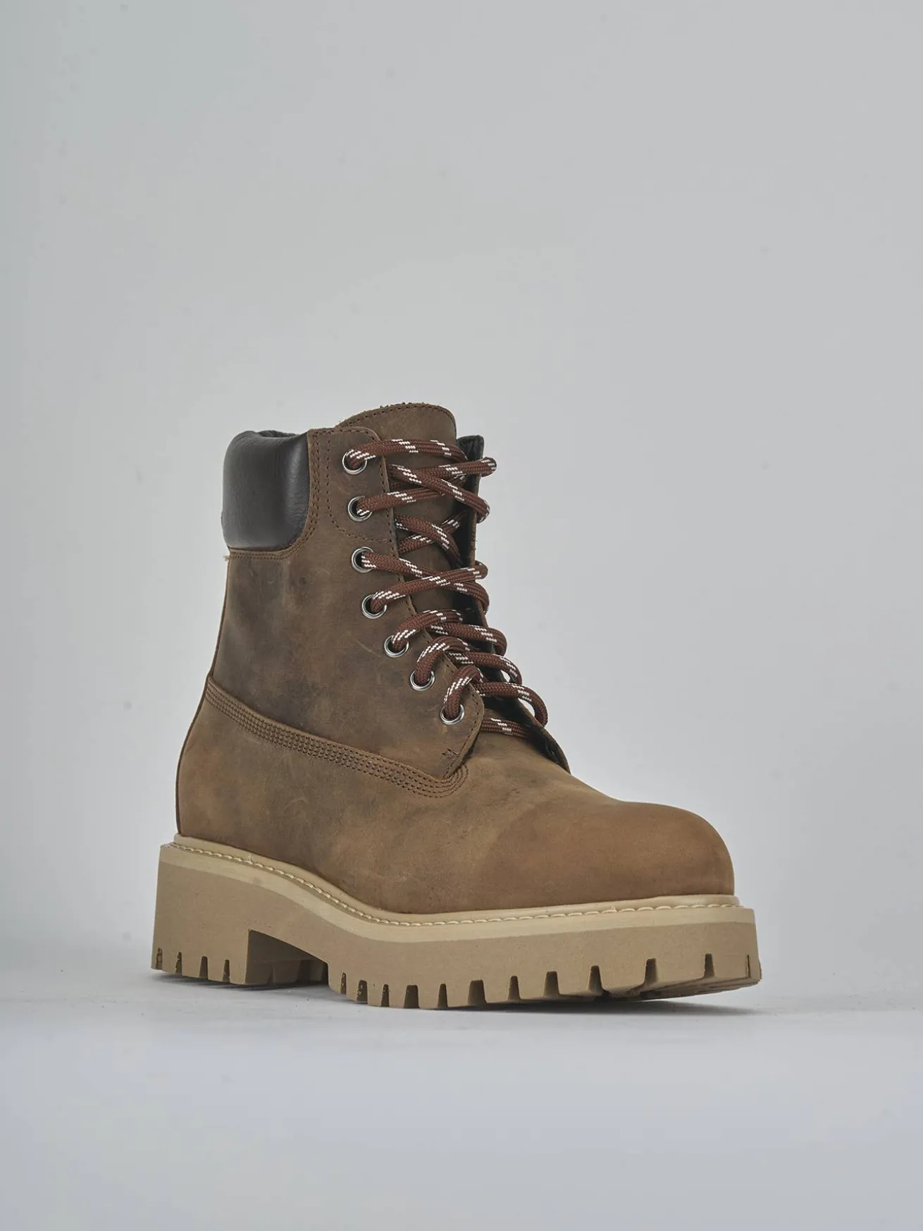 Anfibi tacco 2cm pelle marrone