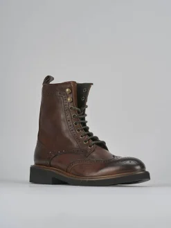 Anfibi tacco 2cm pelle marrone