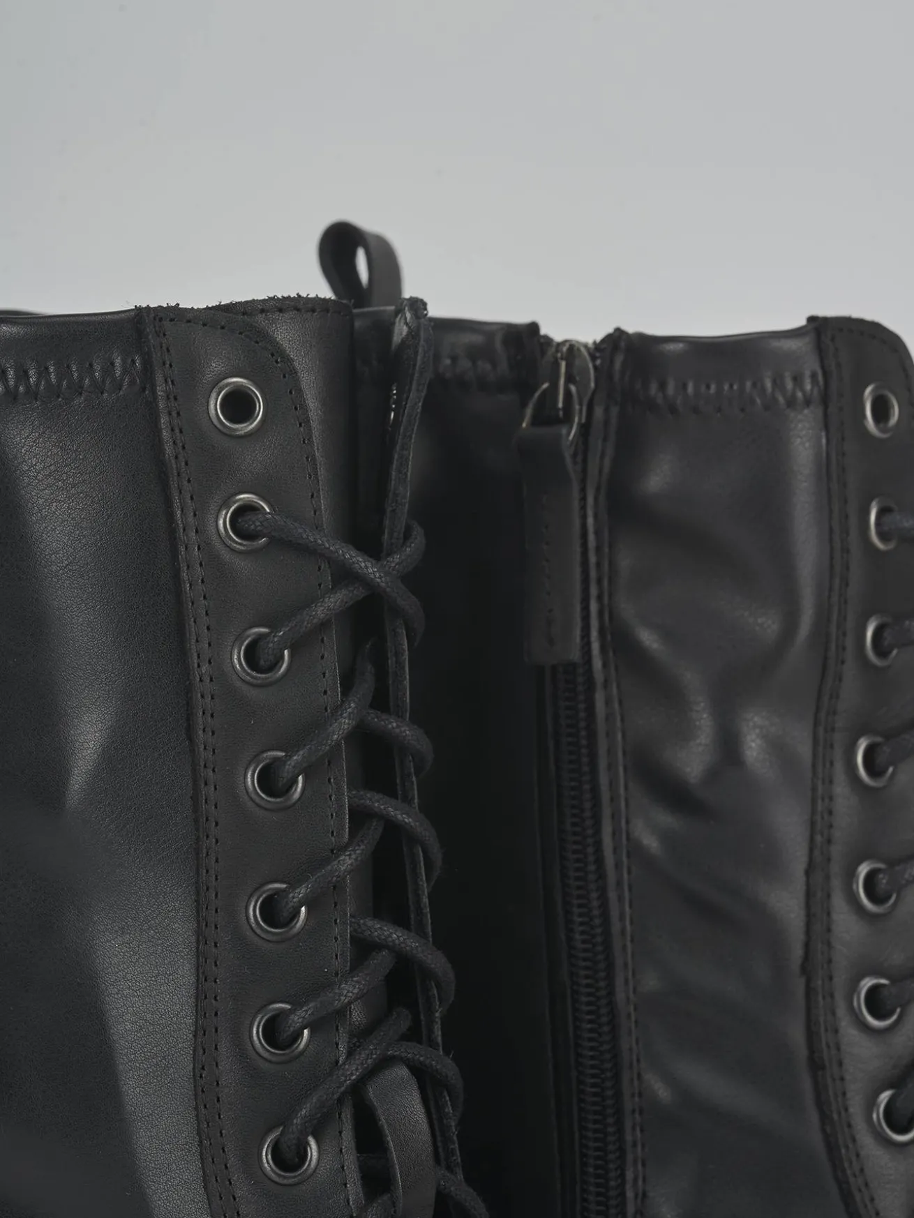 Anfibi tacco 3cm pelle nero