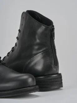 Anfibi tacco 2cm pelle nero