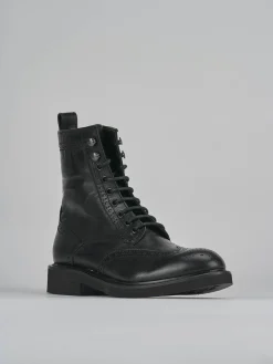 Anfibi tacco 2cm pelle nero