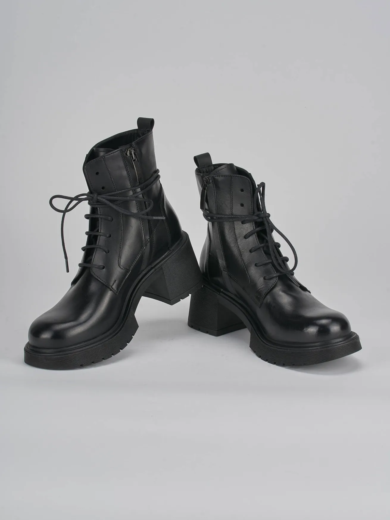 Anfibi tacco 6cm pelle nero