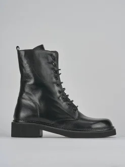 Anfibi tacco 3cm pelle nero