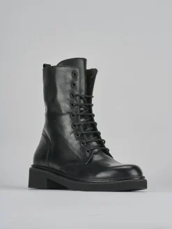 Anfibi tacco 3cm pelle nero