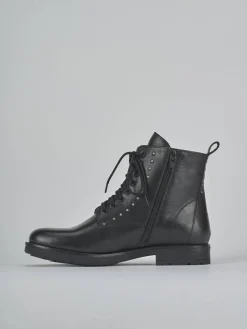 Anfibi tacco 1cm pelle nero