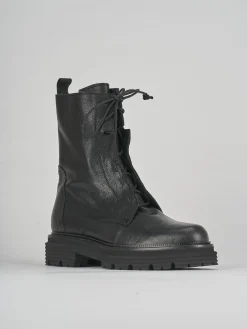 Anfibi tacco 2cm pelle nero