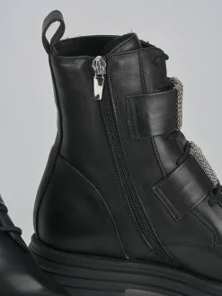 Anfibi tacco 2cm pelle nero