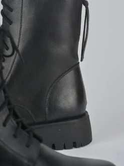 Anfibi tacco 2cm pelle nero