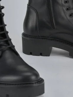 Anfibi tacco 3cm pelle nero