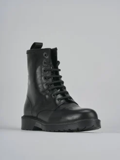 Anfibi tacco 2cm pelle nero