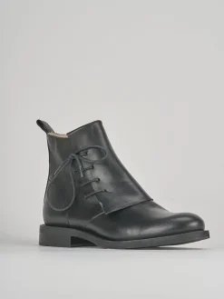 Anfibi tacco 1cm pelle nero