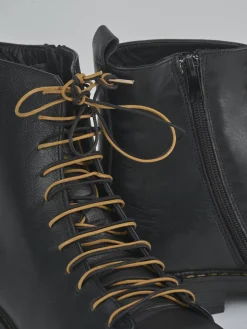 Anfibi tacco 1cm pelle nero