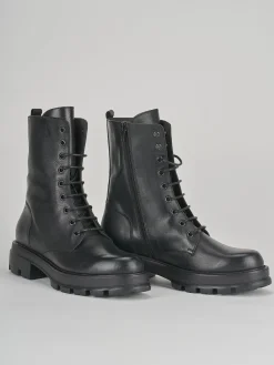 Anfibi tacco 3cm pelle nero