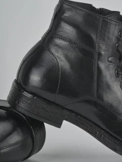 Anfibi tacco 1cm pelle nero