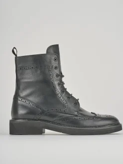 Anfibi tacco 2cm pelle nero