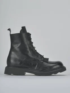 Anfibi tacco 2cm pelle nero