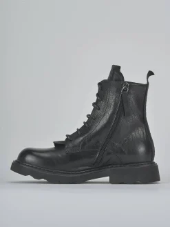 Anfibi tacco 2cm pelle nero