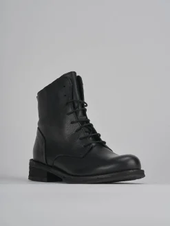 Anfibi tacco 2cm pelle nero