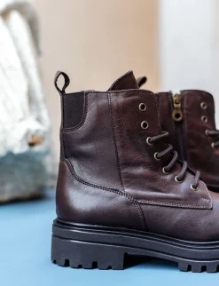 Anfibi tacco 3cm pelle testa