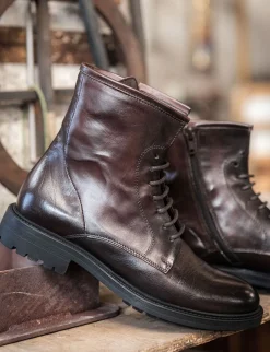 Anfibi tacco 2cm pelle testa