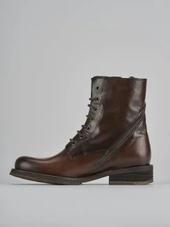 Anfibi tacco 2cm pelle testa