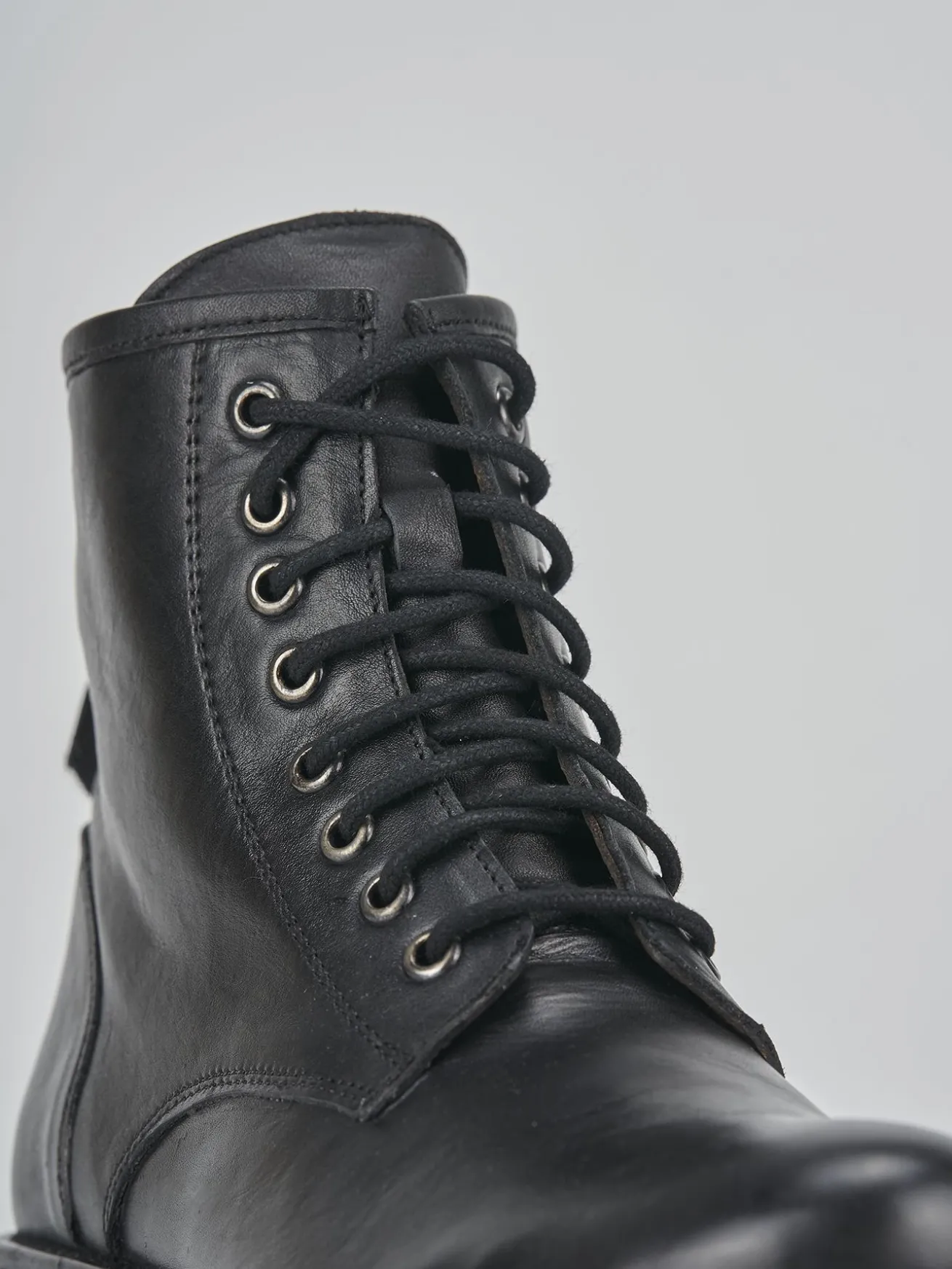 Anfibio tacco 2 cm nero pelle