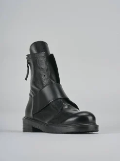 Anfibio tacco 2cm nero pelle