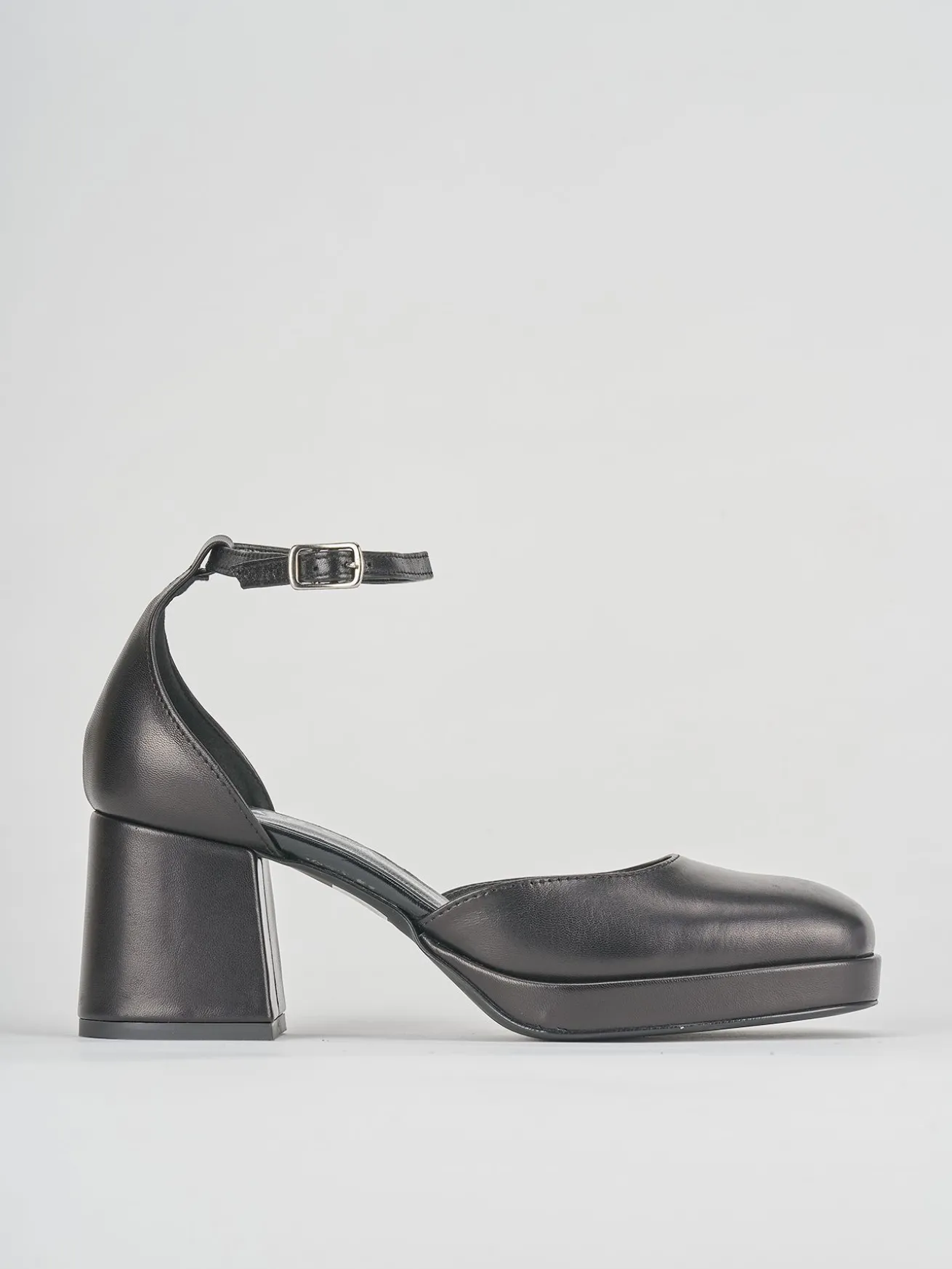 Bebe' tacco 5 cm nero pelle