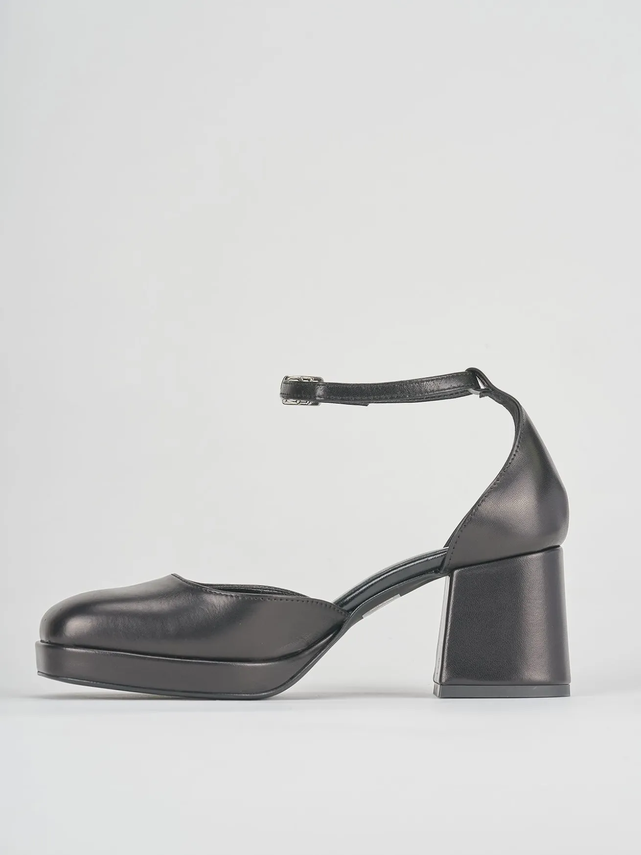 Bebe' tacco 5 cm nero pelle