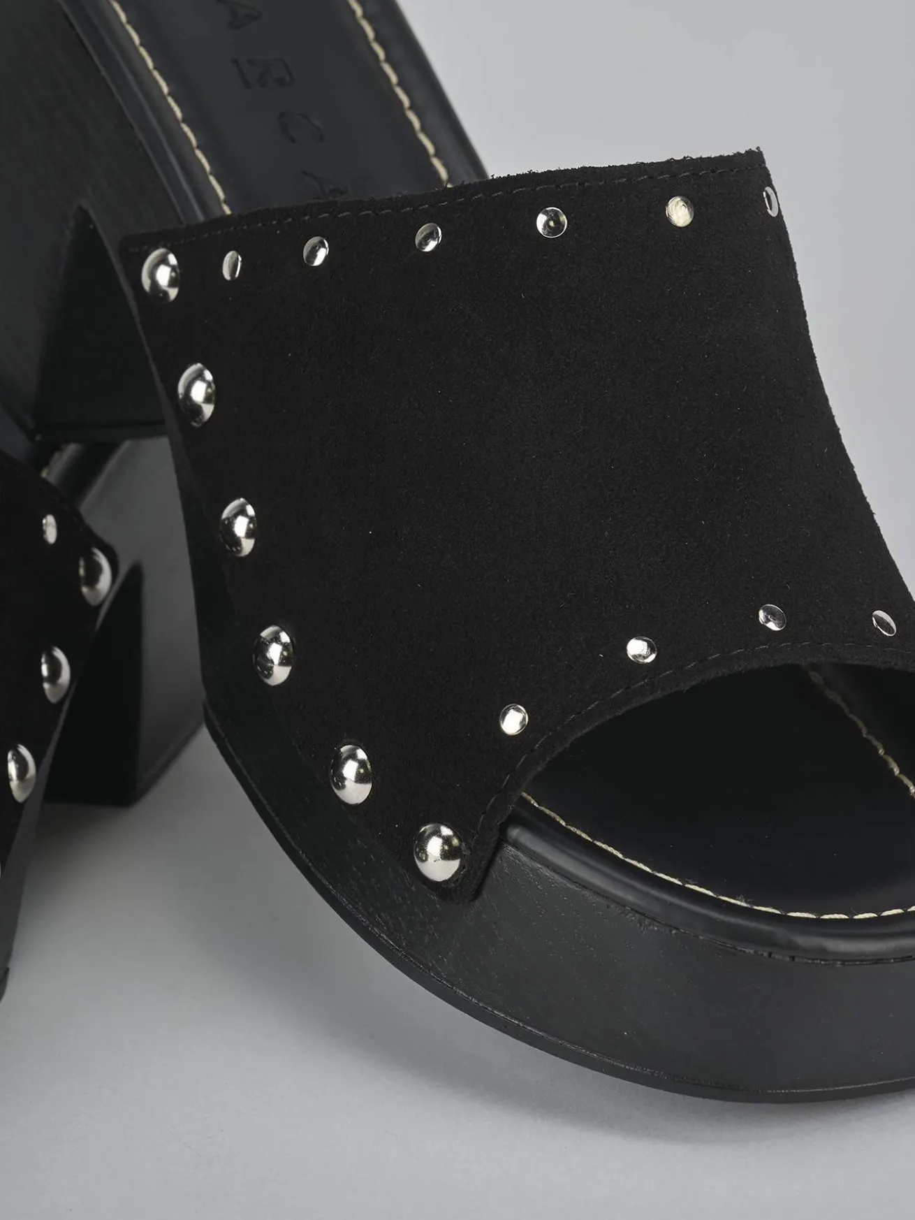 Ciabatte tacco 6cm camoscio nero