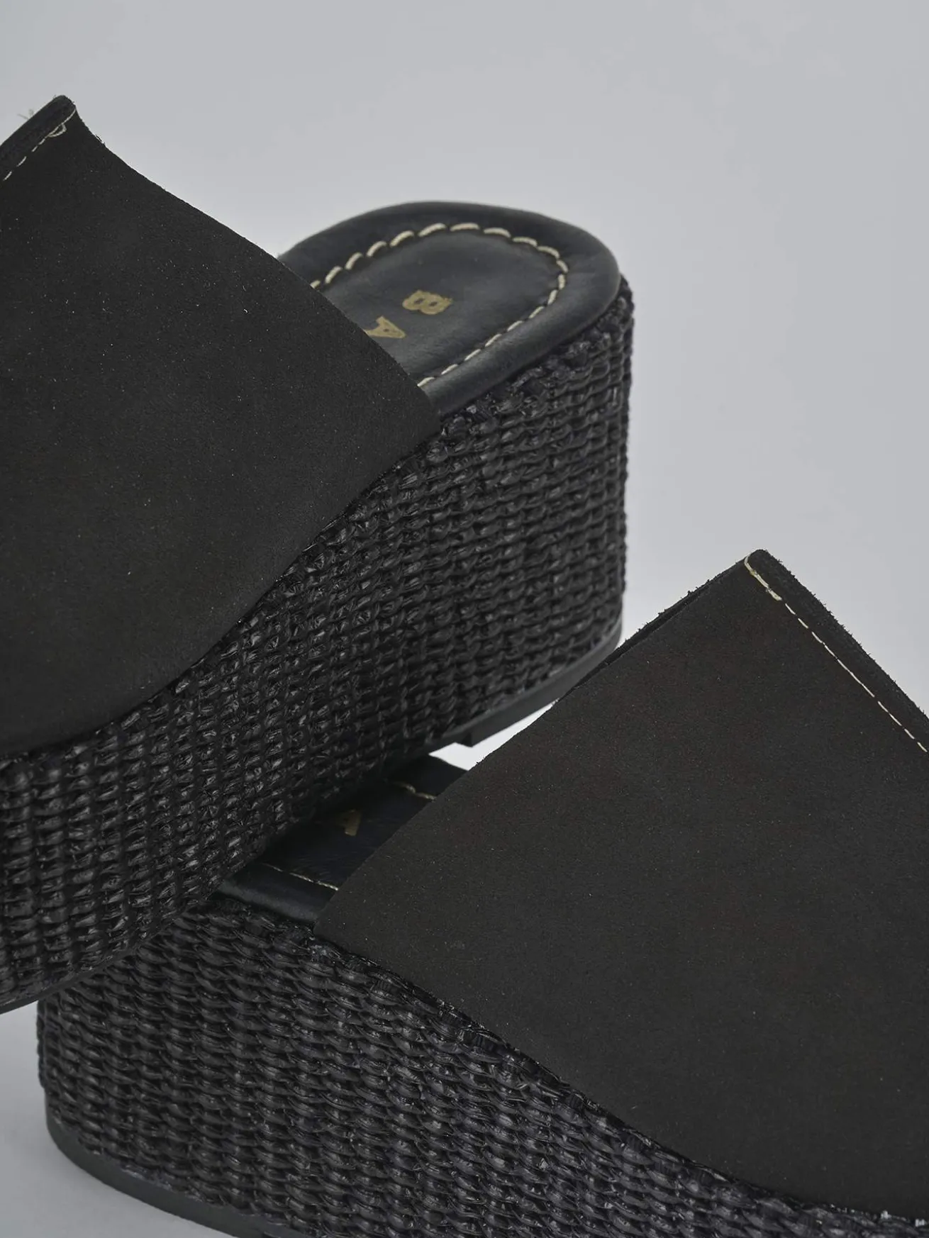 Ciabatte tacco 7cm camoscio nero