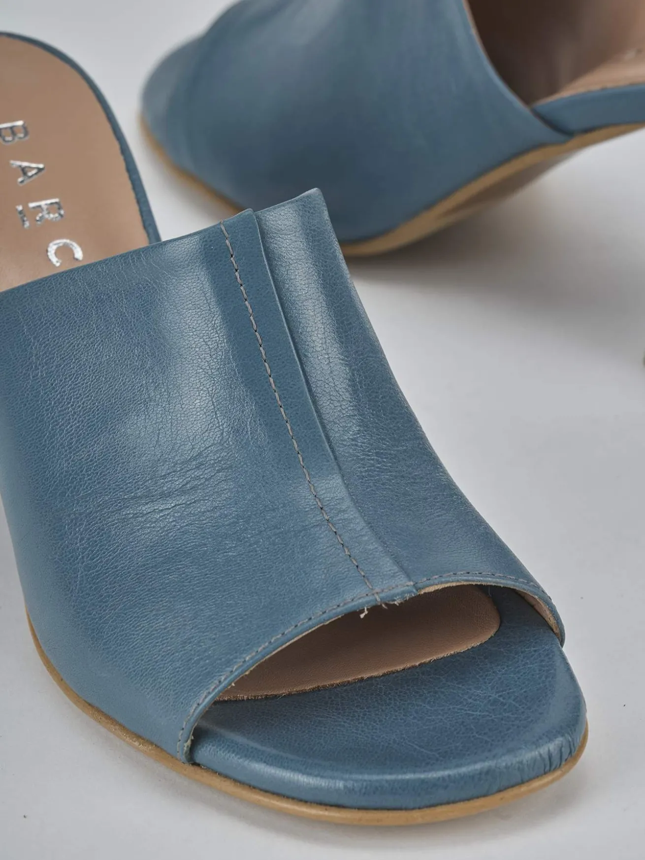 Ciabatte tacco 7cm pelle azzurro