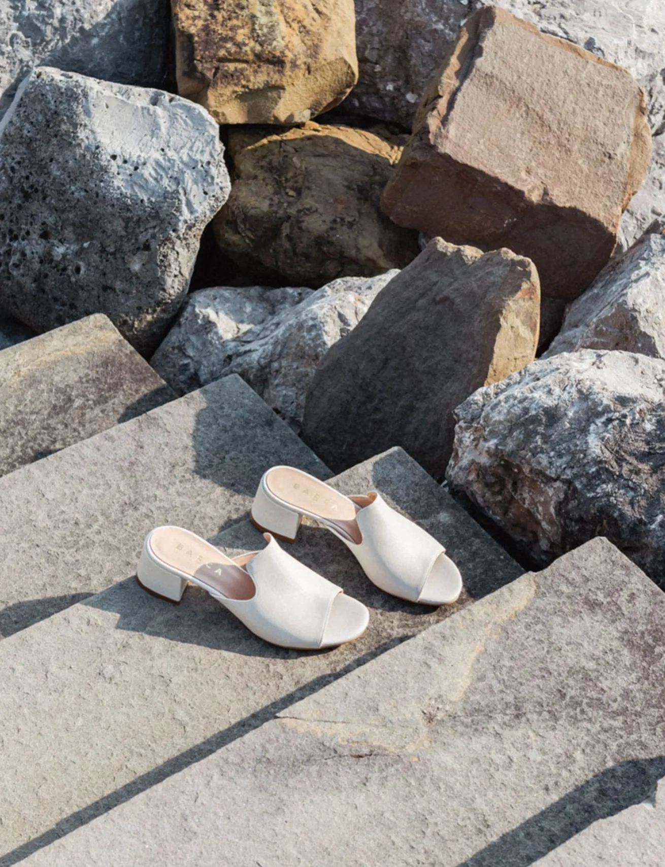 Ciabatte tacco 5cm pelle beige