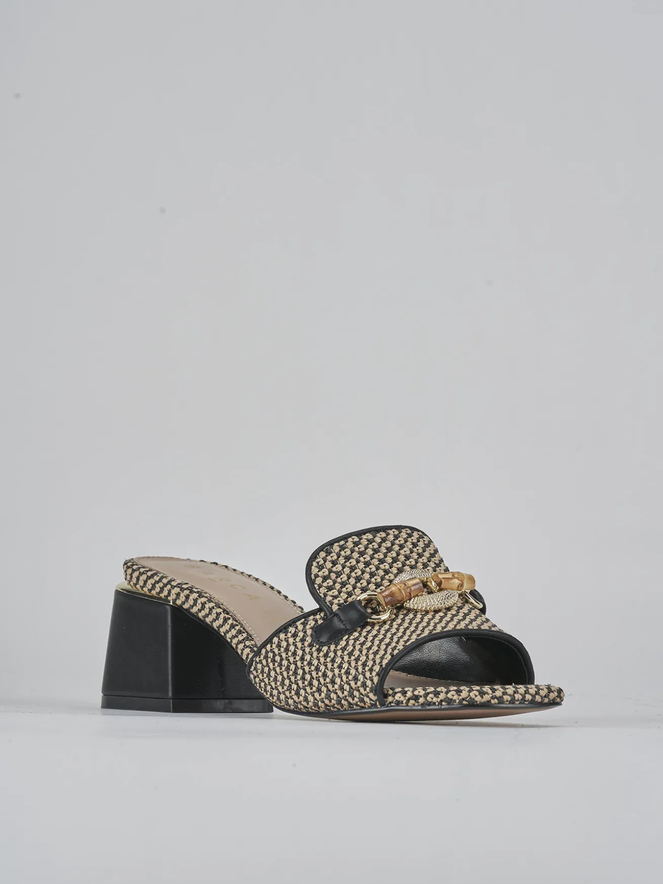 Ciabatte tacco 4cm pelle beige