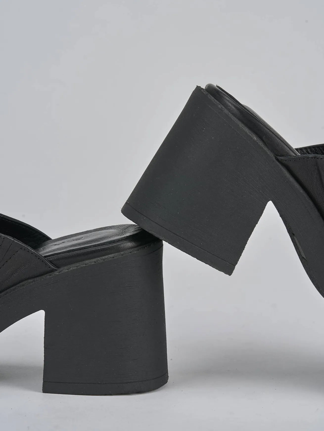 Ciabatte tacco 6cm pelle nero