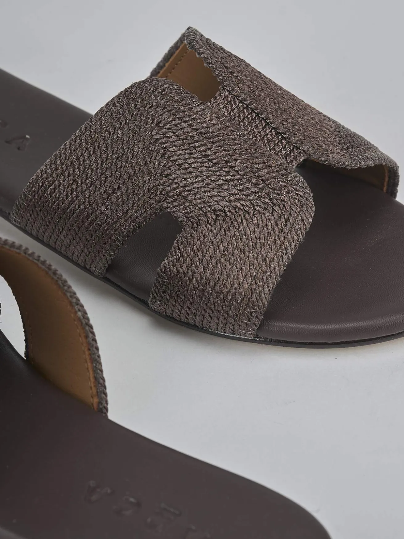 Ciabatte tacco 1cm pelle testa