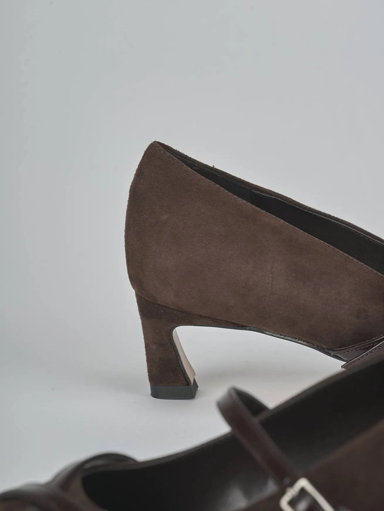 Décolleté tacco 5cm camoscio testa