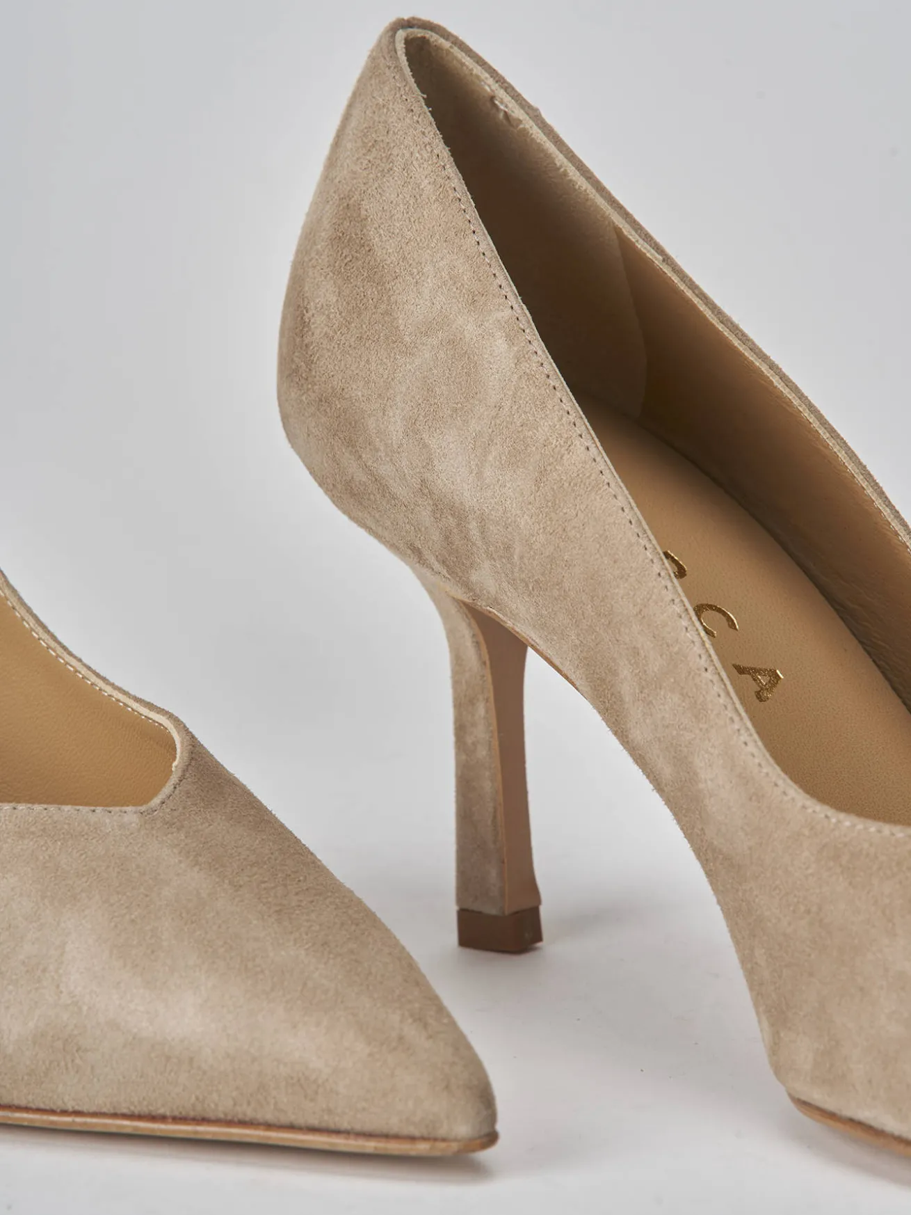 Décolleté tacco 7cm camoscio beige