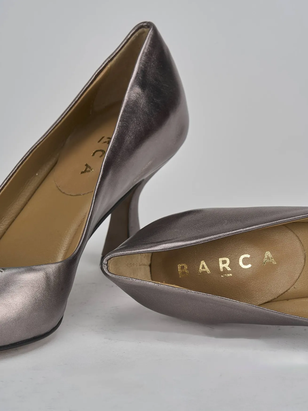 Décolleté tacco 7cm laminato beige