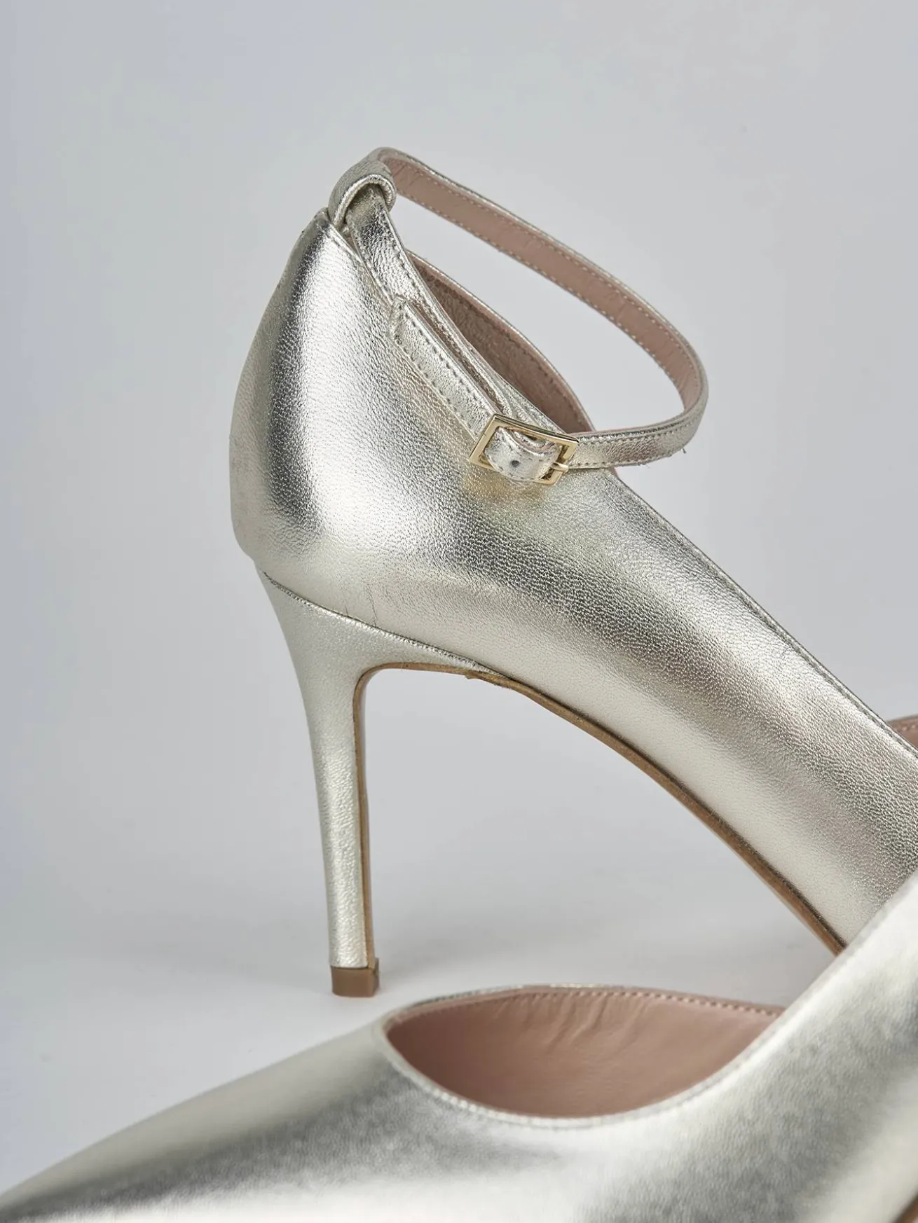 Décolleté tacco 7cm laminato oro