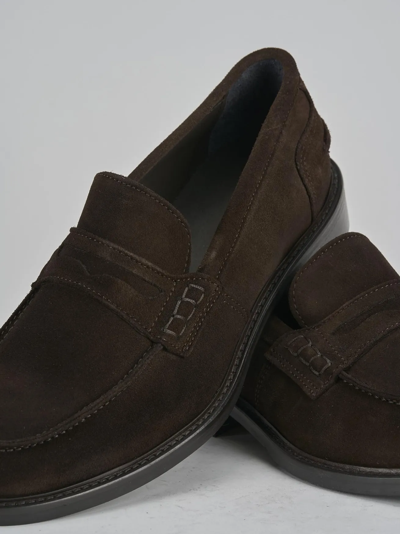 Mocassini camoscio testa