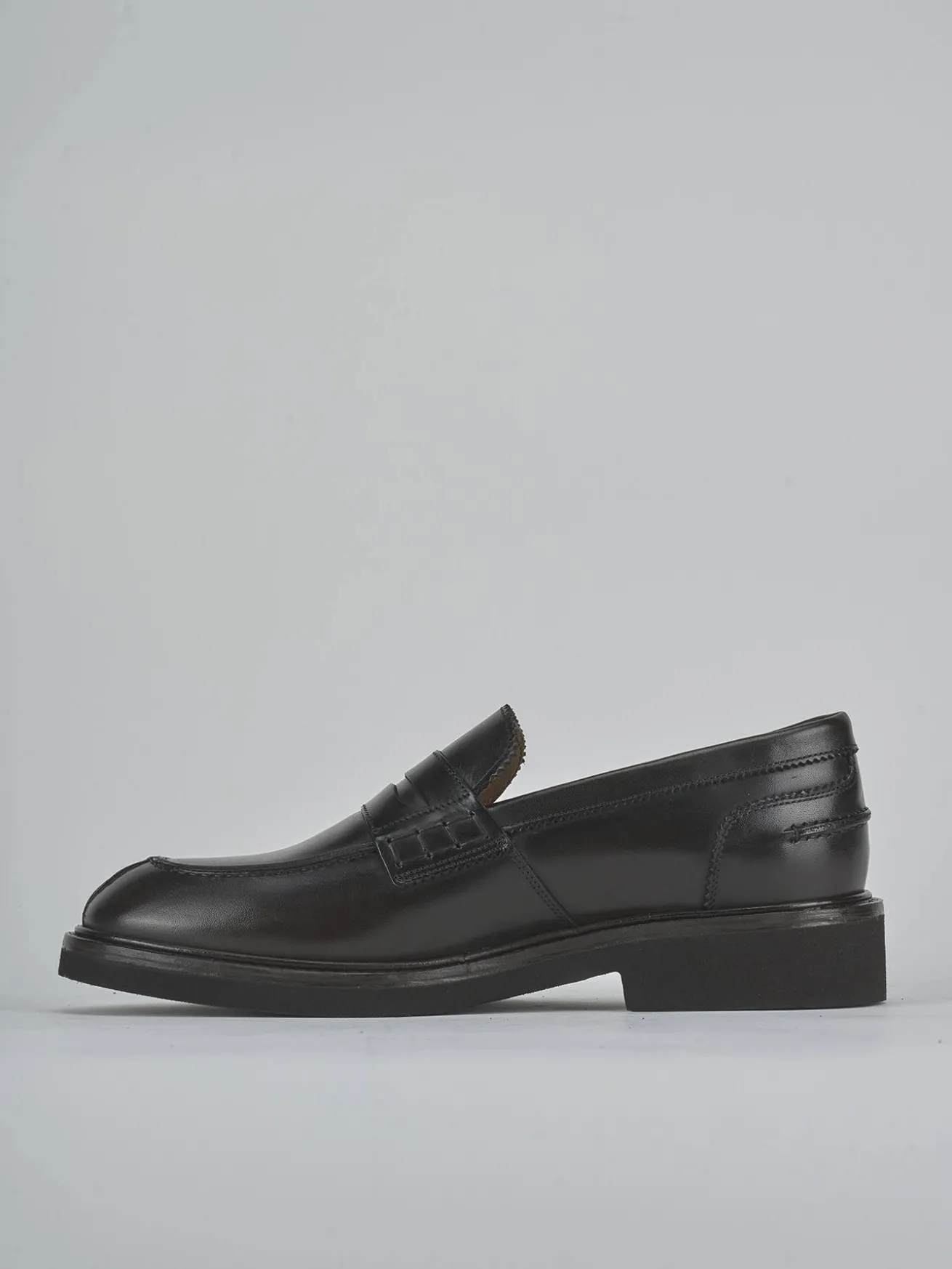 Mocassini pelle testa