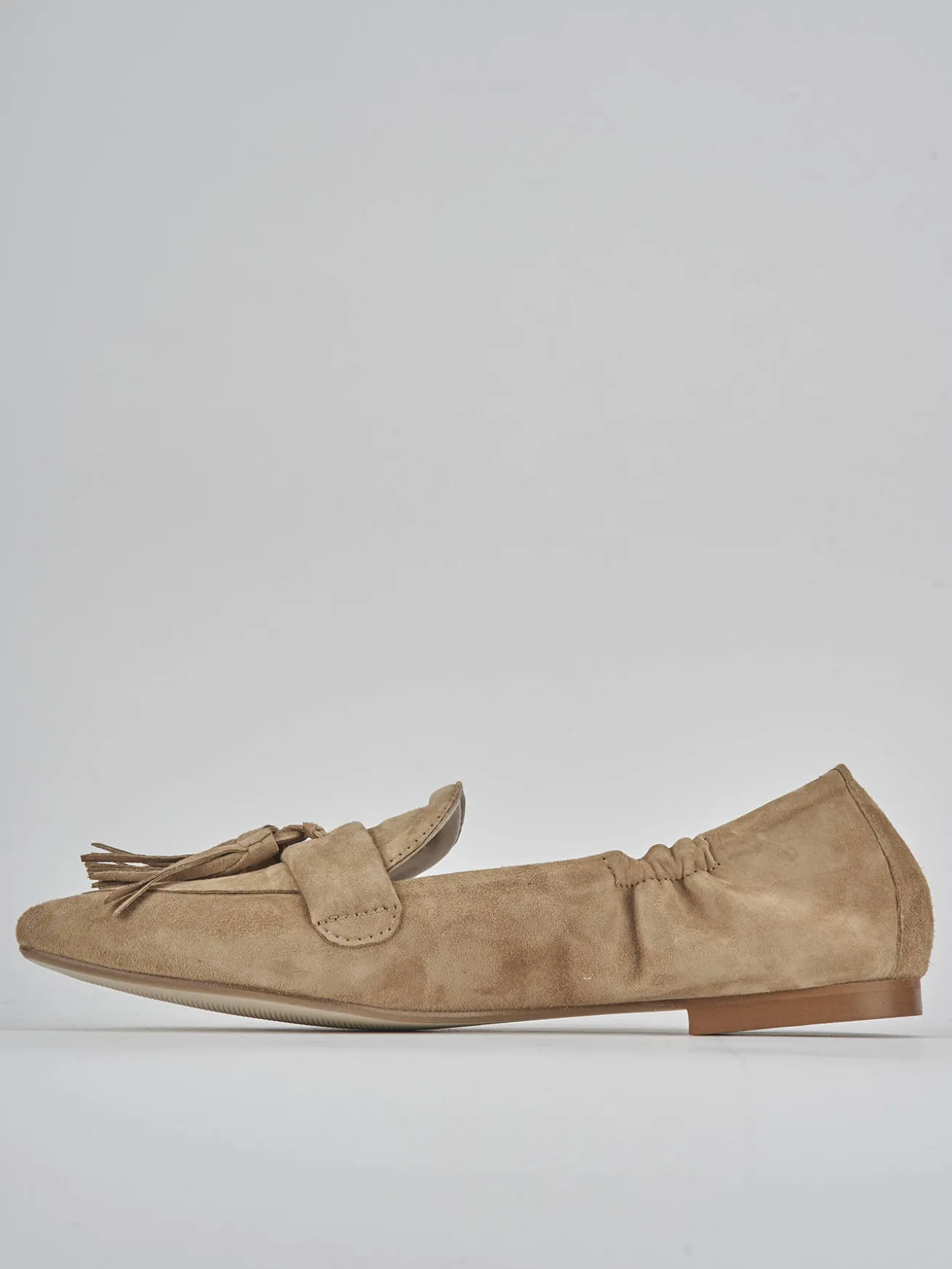 Mocassini tacco 1cm camoscio marrone