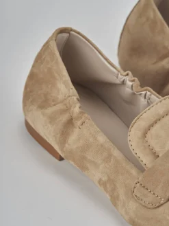 Mocassini tacco 1cm camoscio marrone